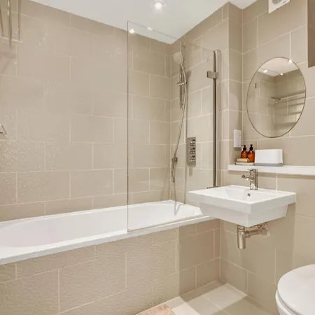 Homely 1Bed Apartment Vauxhall London Exterior photo