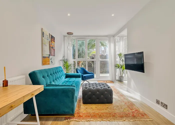 Homely 1Bed Apartment Vauxhall
