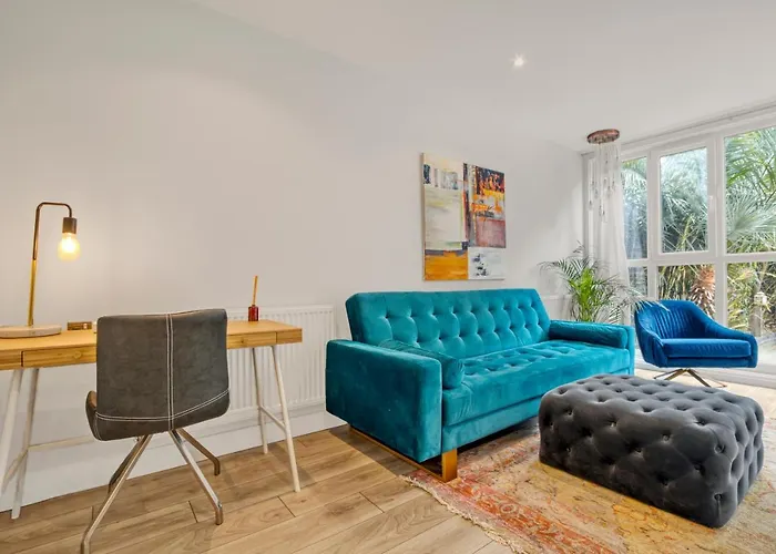 Homely 1Bed Apartment Vauxhall
