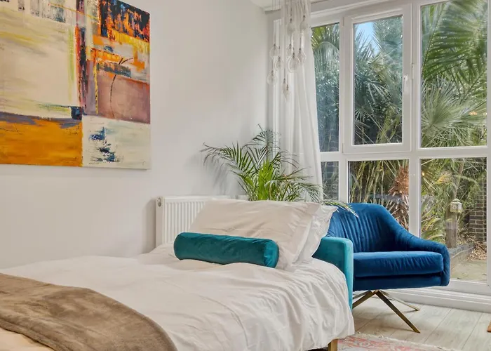 Homely 1Bed Apartment Vauxhall