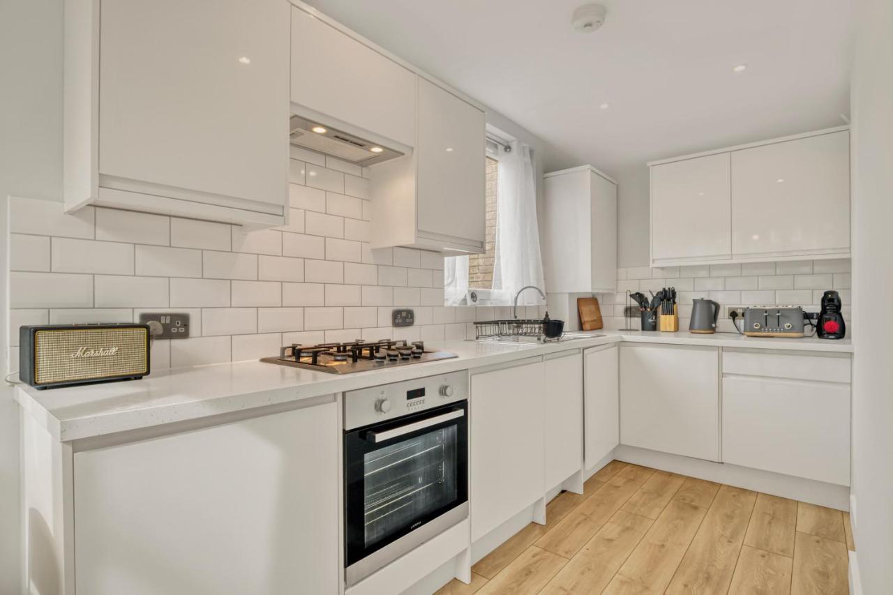 Apartment Homely 1bed Vauxhall