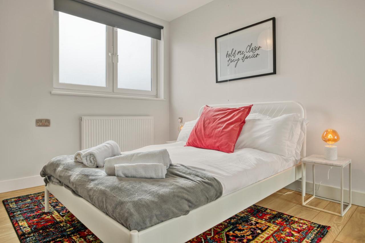Homely 1bed Vauxhall Apartment *